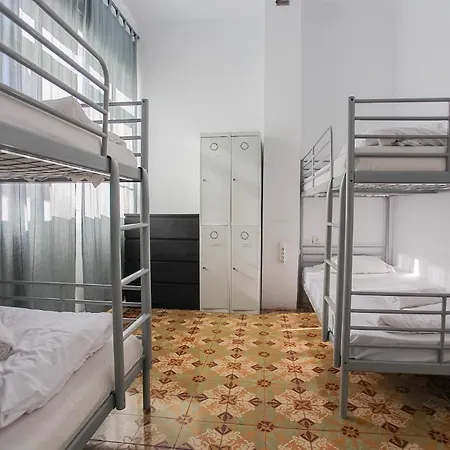 Bbtk Bed And Bike Guest house *
